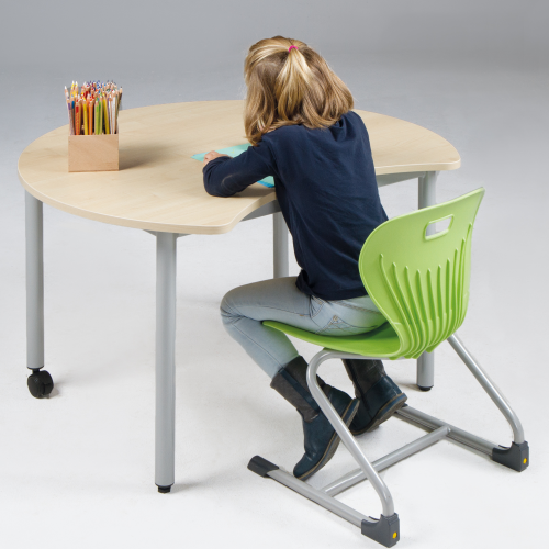 Tisch PAC mit Körperausschnitt, fahrbarer Schultisch mit melaminharzbeschichteter Tischplatte Durchmesser 100 cm, Tischhöhe 70 cm