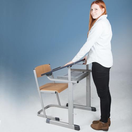 Einer-Schülertisch TSH50E-K mit melaminharzbeschichteter Tischplatte, schräg- und höhenverstellbar B/H/T: 70x59-76x55 cm, mit Drahtkorb und Kunststoffablage
