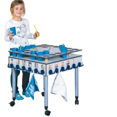 Zahnputzbecherwagen mit Doppelhaken, für 24 Kinder B/H/T: 60x60/75x60 cm, rundum wasserbeständige Vollkernplatte in grauem Dekor, Stahlgestell mit RAL-Farbe 9006 (weißaluminium)